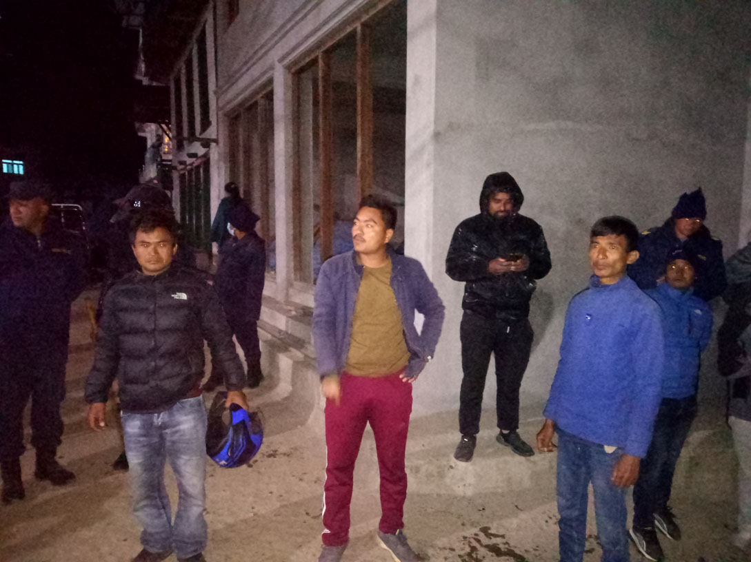 IMG 20211115 180643.jpg प्रहरीले खाेस्याे विप्लवकाे मशाल , मंगलबार नेपाल बन्द घाेषणा