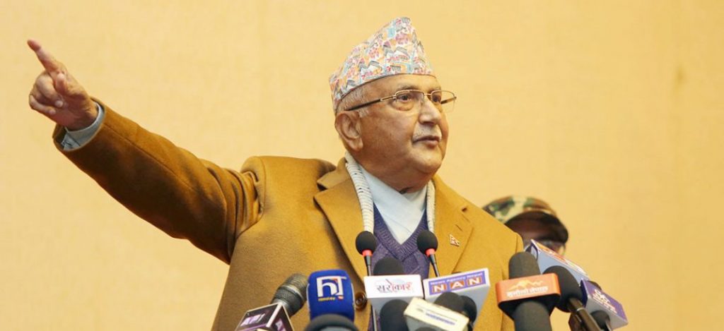 रवि लामिछानेप्रति इंगित गर्दै ओलीले भने- ४ मंसिरसम्म कुदिरहन्छन्, किन गाडीमा ढुंगा हान्नू !
