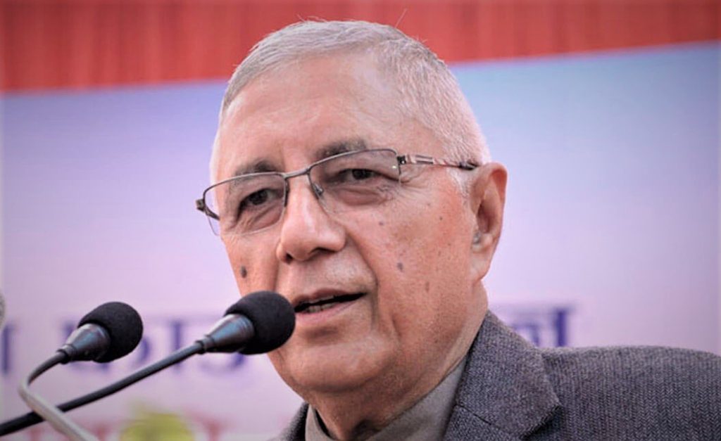 पेट्रोलियम पदार्थमा प्रतिलिटर २६.६२ रुपैयाँ कर हटाउन कांग्रेस नेता कोइरालाको सुझाव