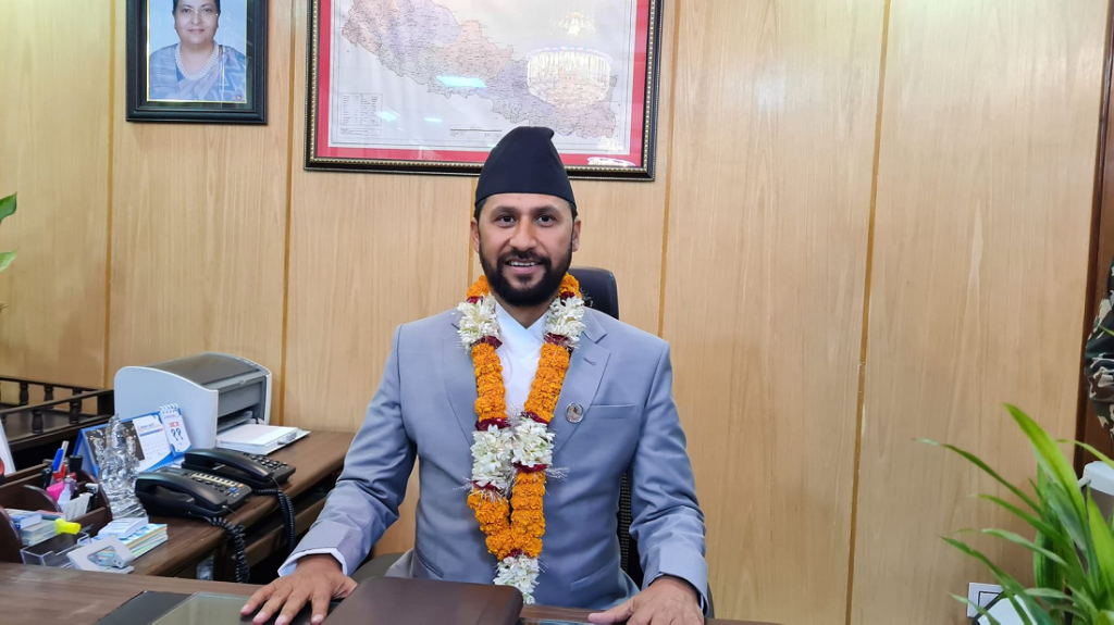 रवि लामिछाने प्रतिनिधिसभा सदस्य हुन अयोग्य रहेको दाबी गर्दै सर्वाेच्चमा रिट