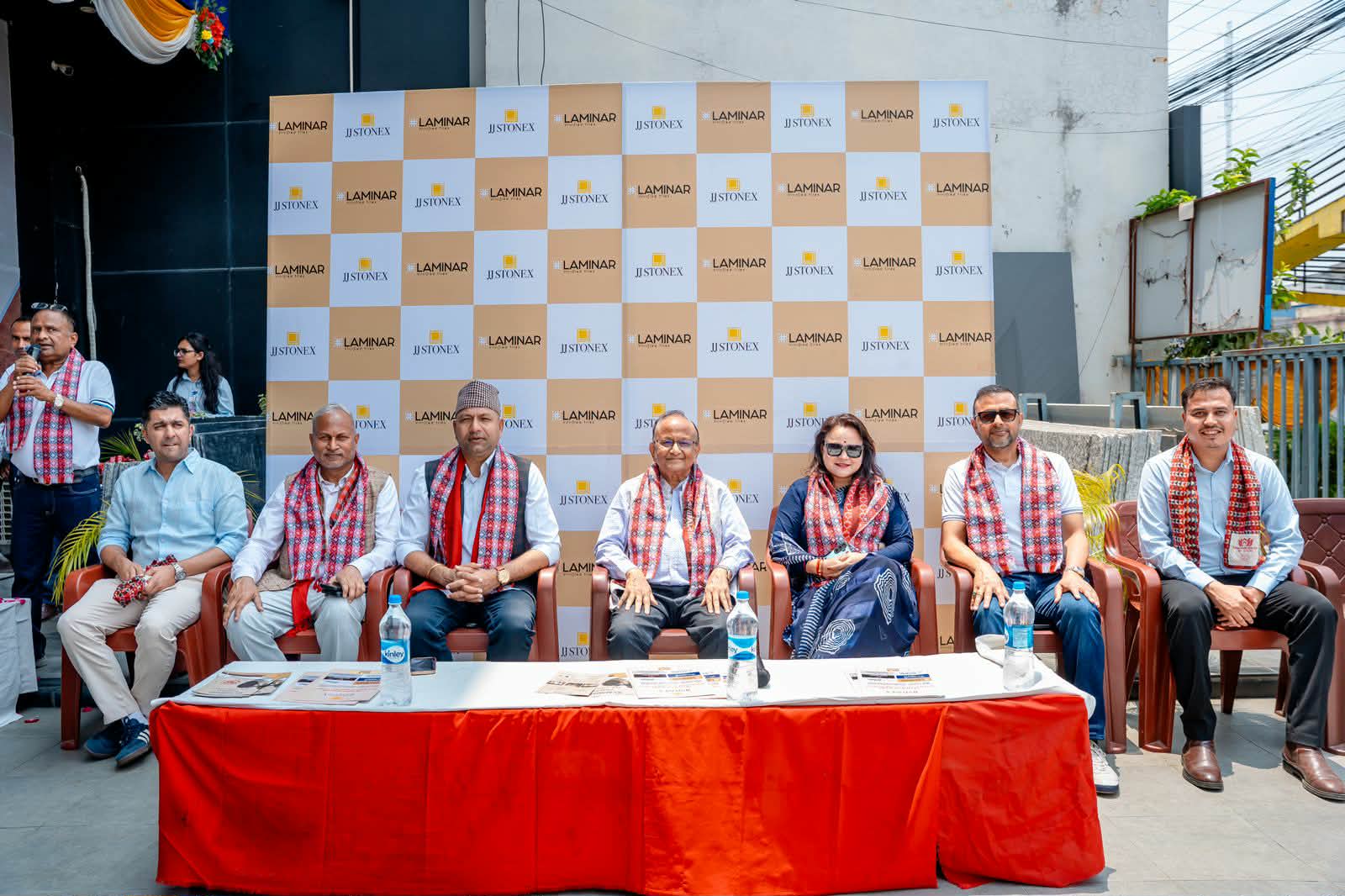भैरहवामा लामिनारको नयाँ एम्पिरियो शो रूम सञ्चालनमा