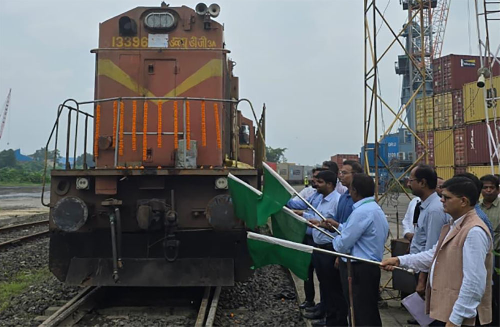 कोलकाताबाट विराटनगरका लागि पहिलोपटक ऐतिहासिक रेल कार्गो सेवा सुरु